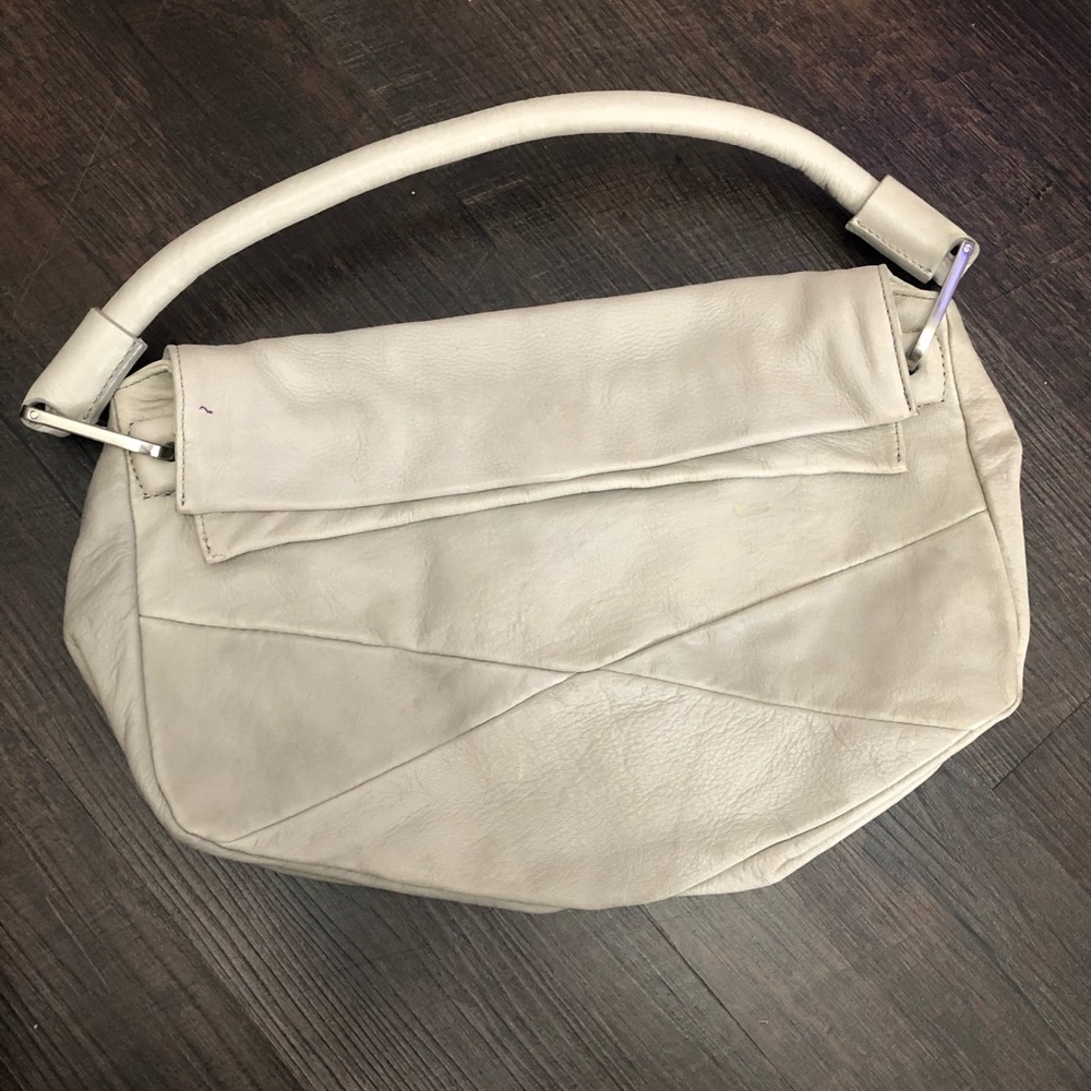 Kenneth Cole Gray Leather Handbag